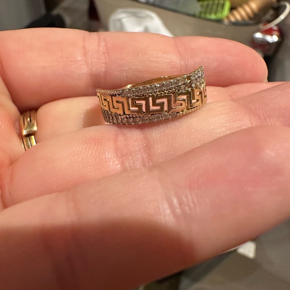 Elegant Gold plated and strass Women's Ring size 9
